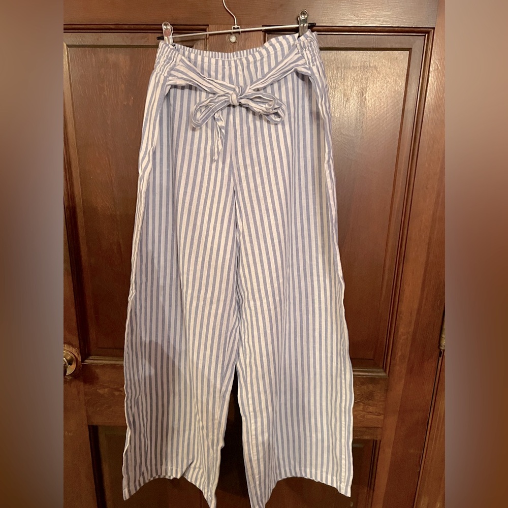 Beach Lunch Lounge blue and white striped pants. Size L